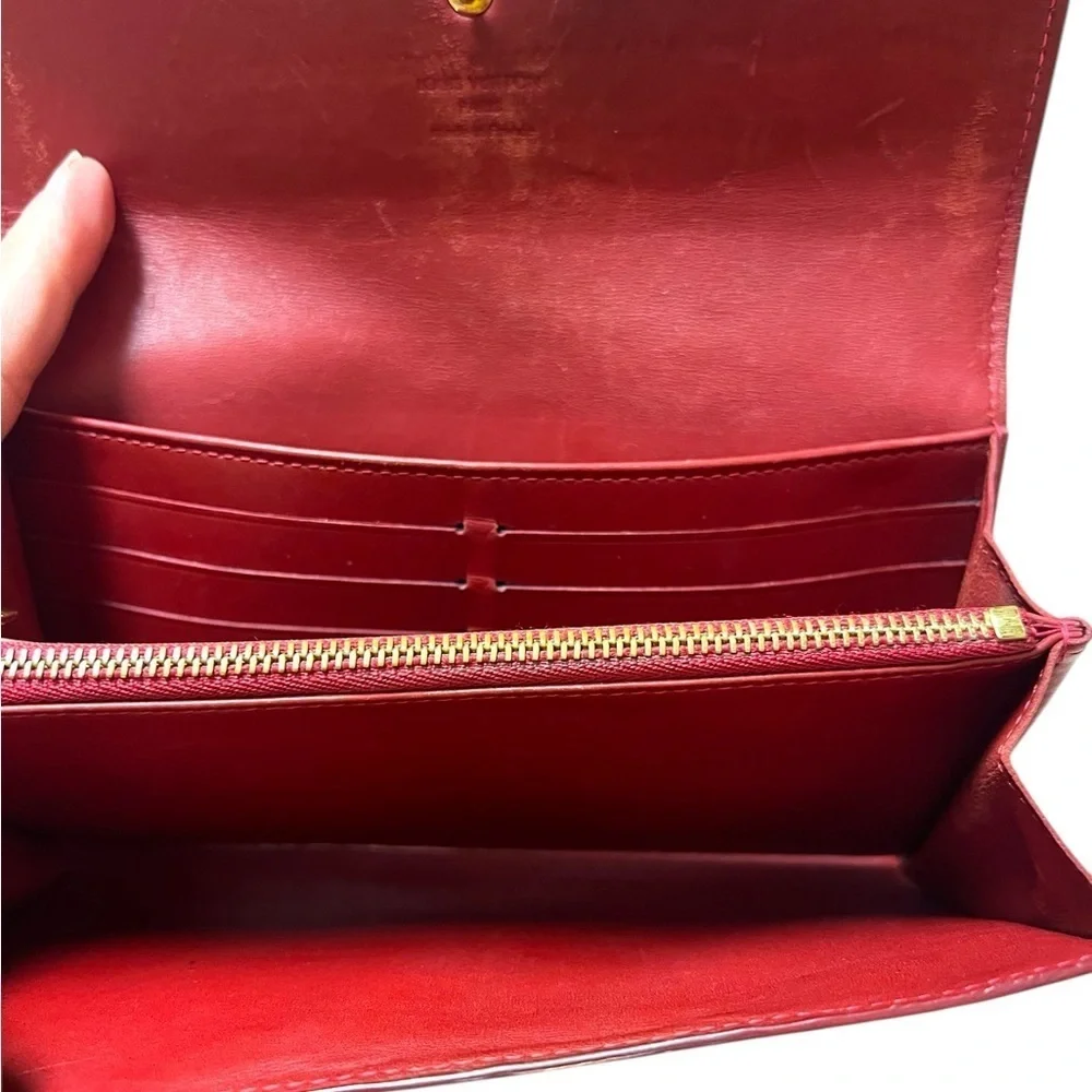 Louis Vuitton Sara Vernis Red Embossed Women's long wallet